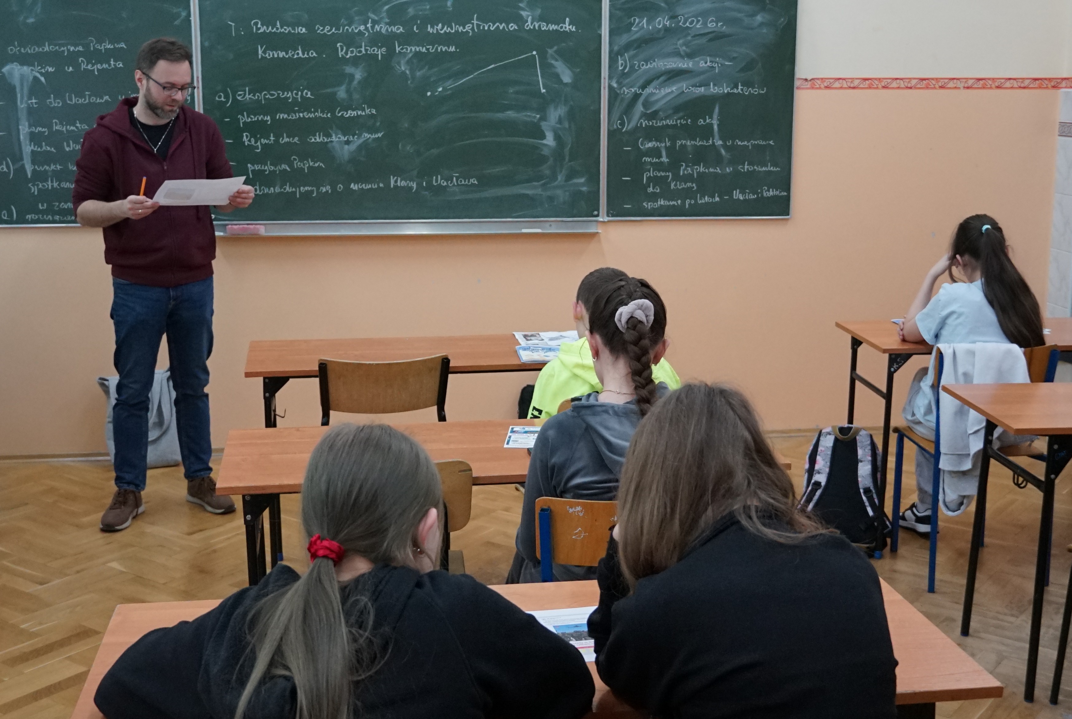 Youth Workshop at Primary School No. 1 in Skrzyszów: Printed and Digital Reading 📚💻 article image