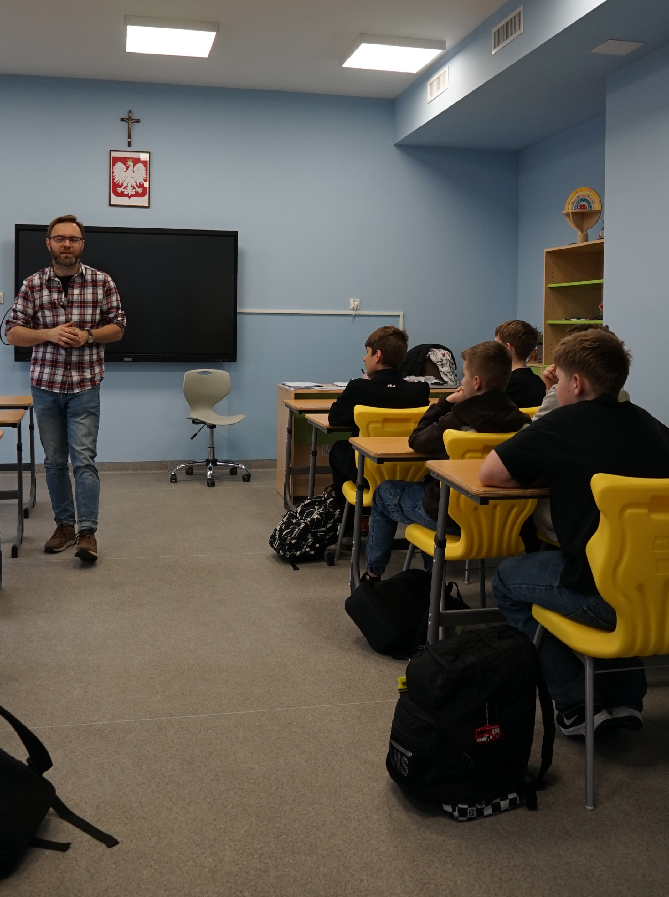 Youth Workshop at Primary School in Ładna: Reading, Reflection and Discussion 💬📚 article image
