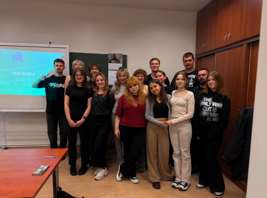 Youth Workshop at Krakowska 13 in Tarnów: Exploring Reading in the Digital Age 📚💻 article image